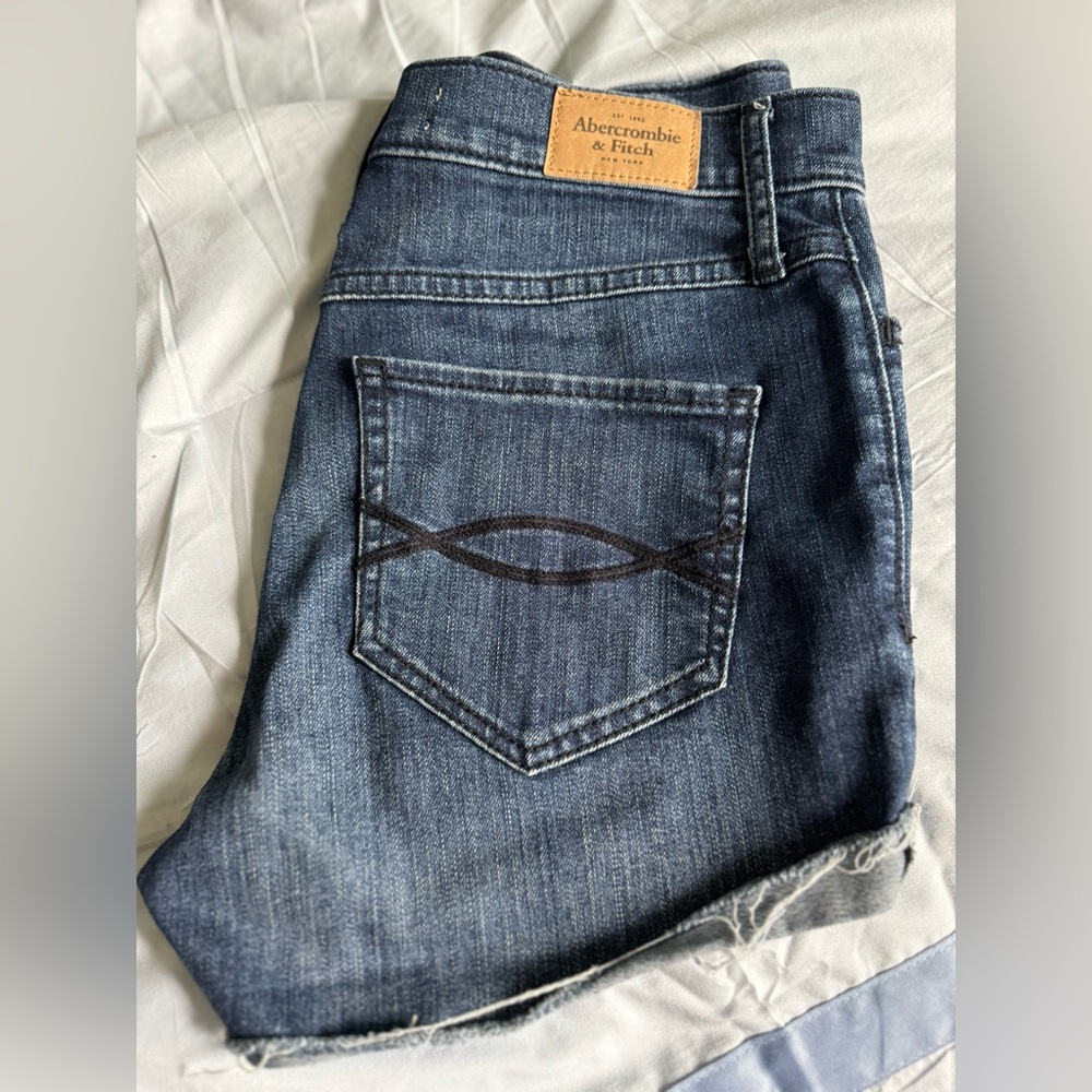Abercrombie & Fitch - High Waisted Cutoff Shorts women’s size 2